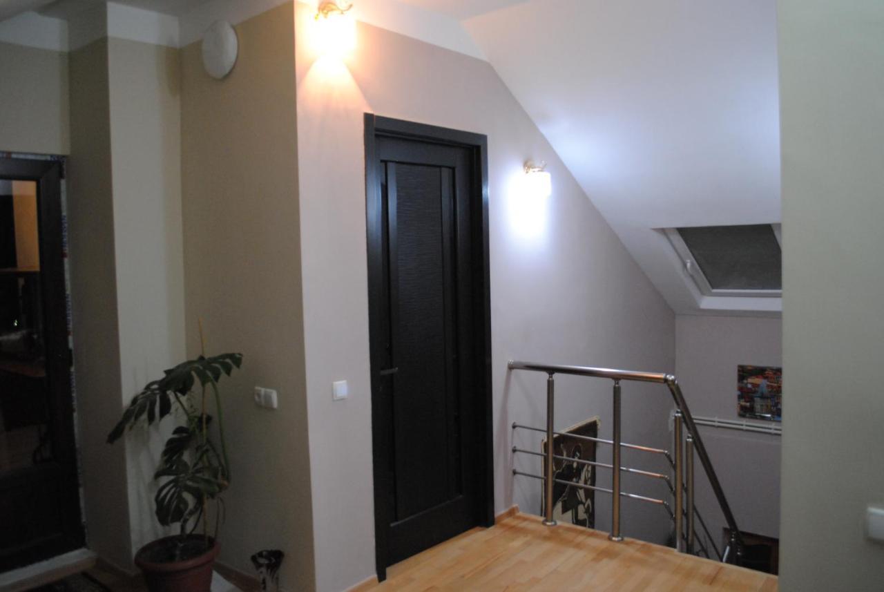Family Guesthouse - Macharashvili Тбілісі Екстер'єр фото