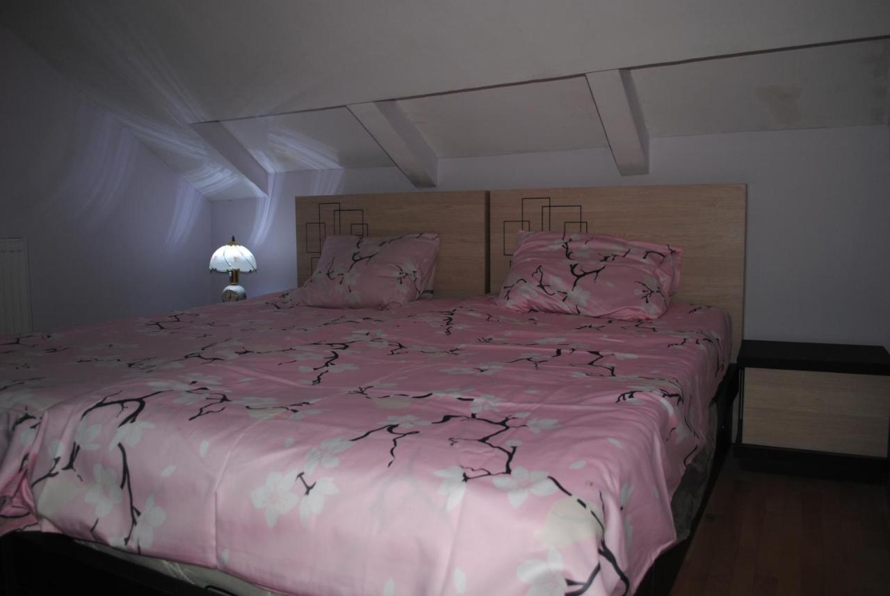 Family Guesthouse - Macharashvili Тбілісі Екстер'єр фото