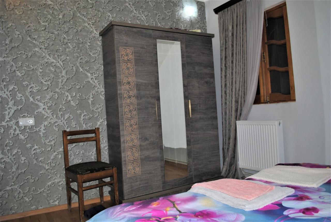 Family Guesthouse - Macharashvili Тбілісі Екстер'єр фото